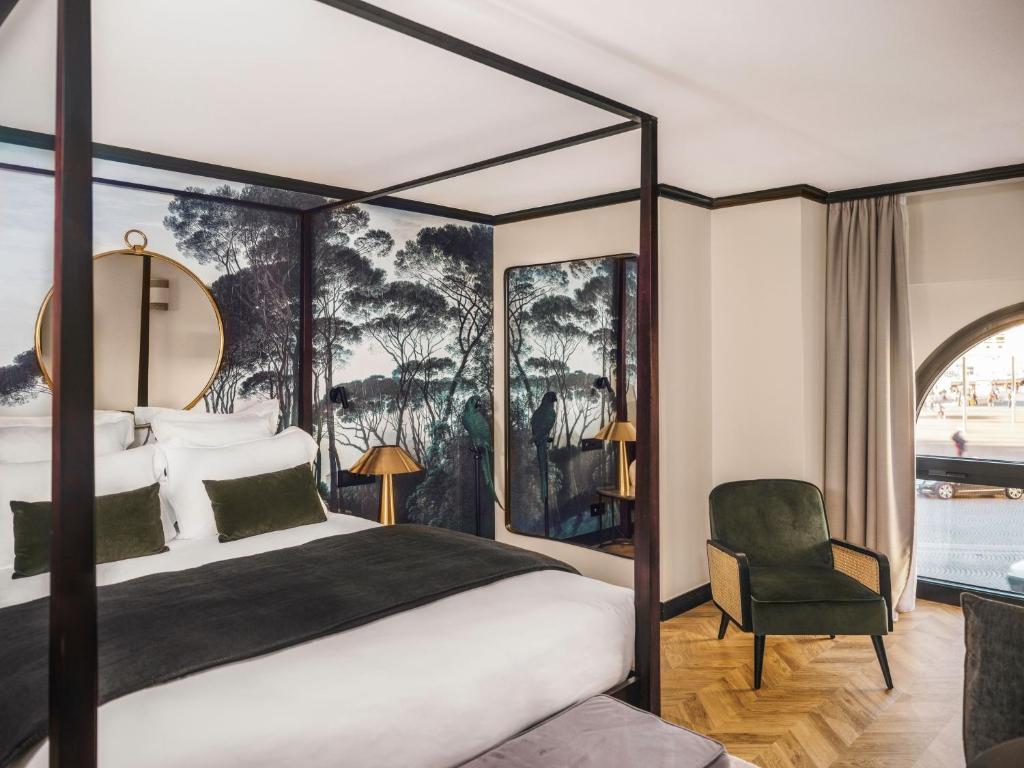 Maisons du Monde Hôtel &amp; Suites - Marseille Vieux Port客房内的一张或多张床位