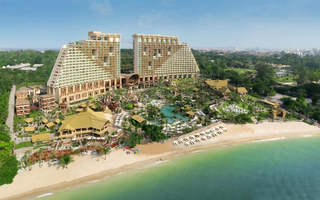 Centara Grand Mirage Beach Resort Pattaya鸟瞰图