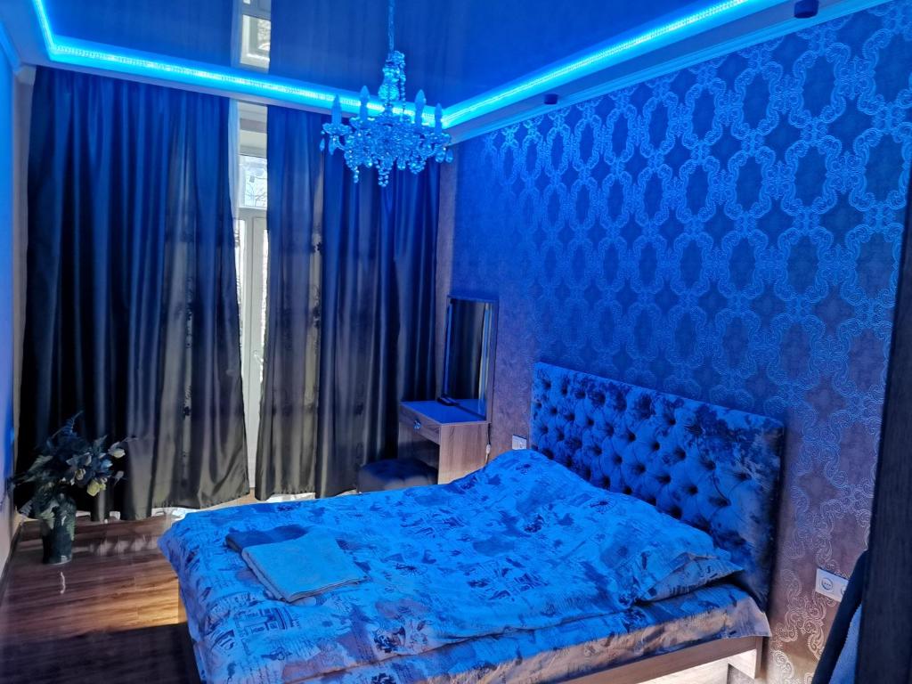 New luxury apartment 2022 with jacuzzi on Stalevarov 18客房内的一张或多张床位