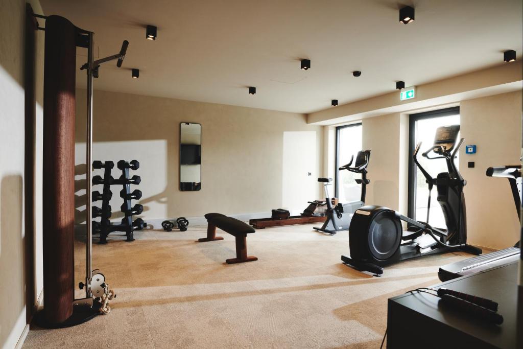 Boutiquehotel DAS ZEITWERT的健身中心和&#47;或健身设施
