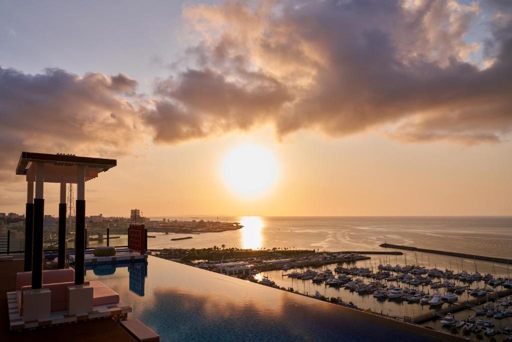 宜野湾市Okinawa Prince Hotel Ocean View Ginowan的相册照片