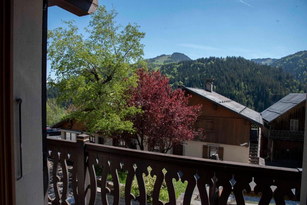 Saint-Nicolas-la-ChapelleChalet Appart'Hôtel l'Eau Vive的相册照片