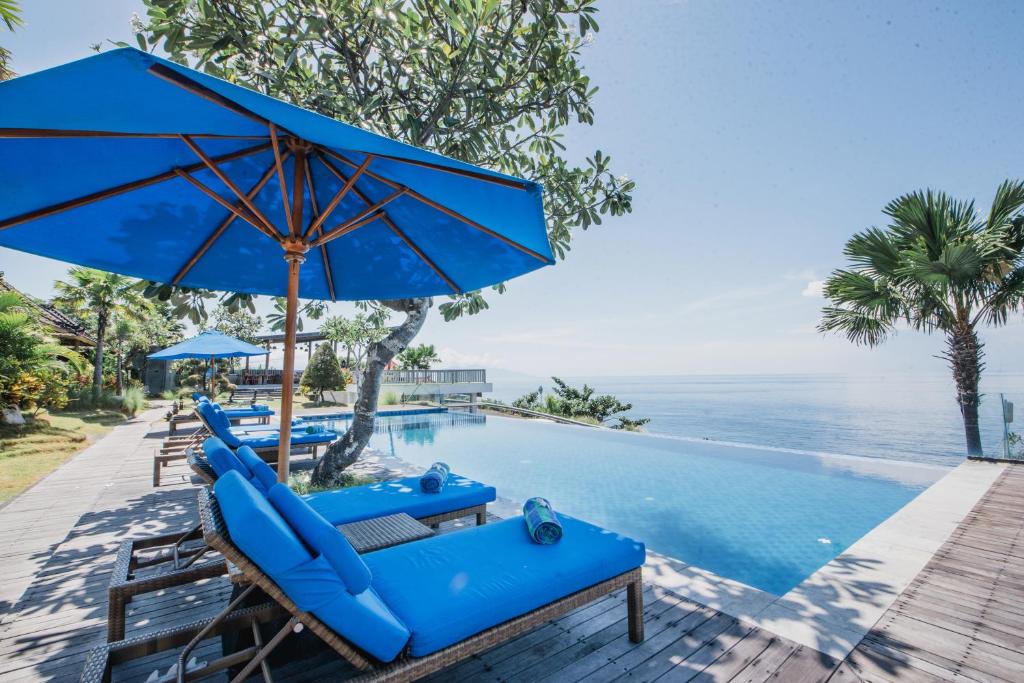 The Angkal Resort内部或周边的泳池