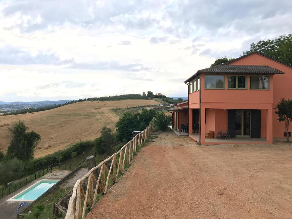 奥特里科利Charming 3 Bed Villa in Otricoli stunnings views的相册照片