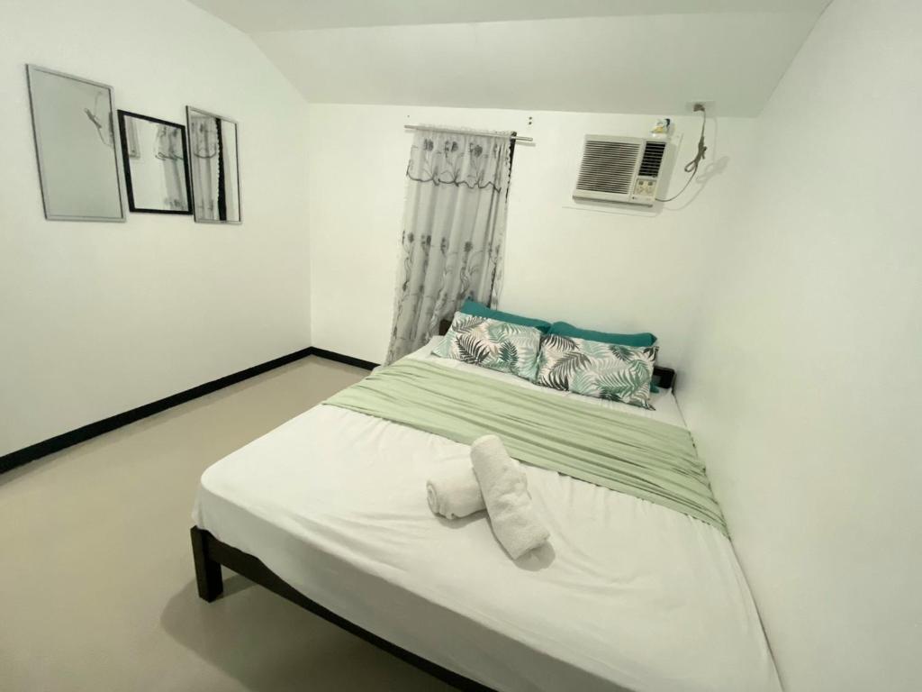 安吉利斯Balcony & 2BR TownHouse - near Clark Airport & Aqua Planet - TRP2的相册照片