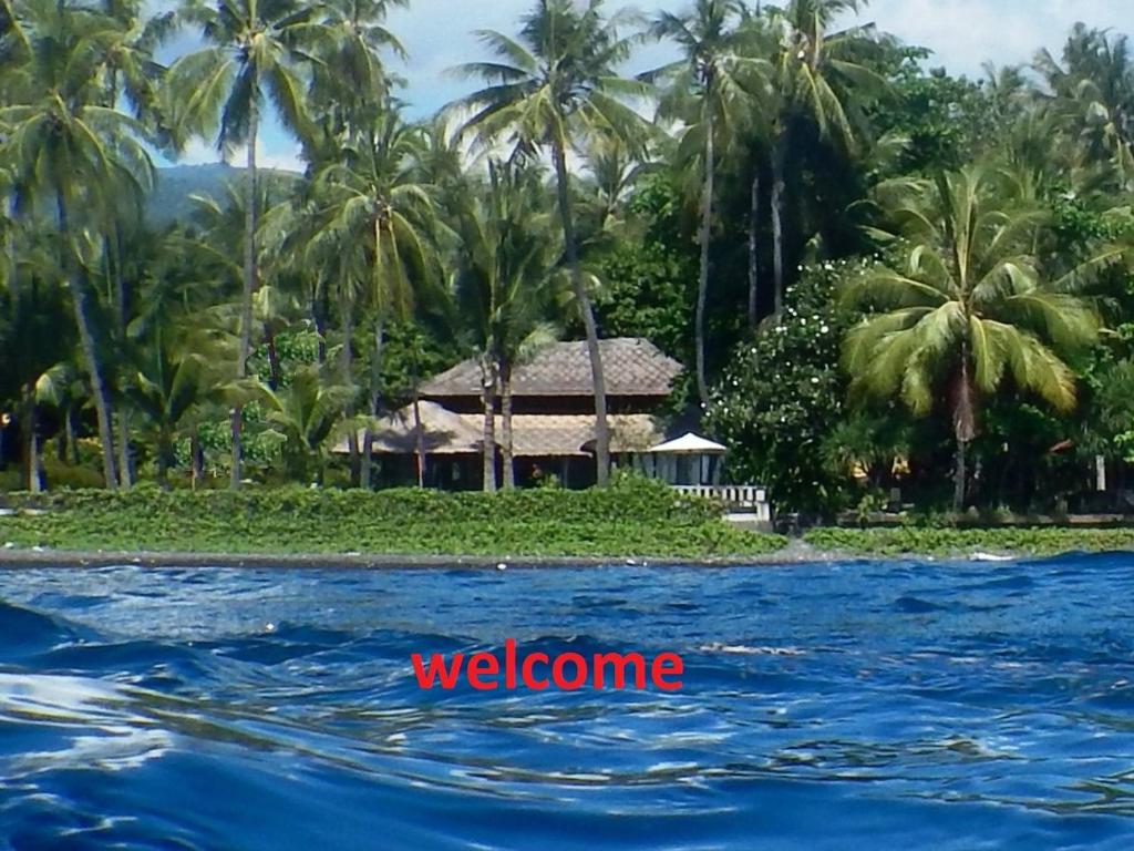 特贾库拉巴厘古拉角度假屋的享有水景
