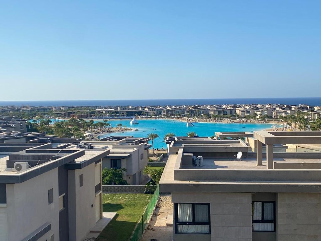 Penthouse Panoramic view Swan lake North Coast Raselhekma预订_Penthouse Panoramic view Swan lake