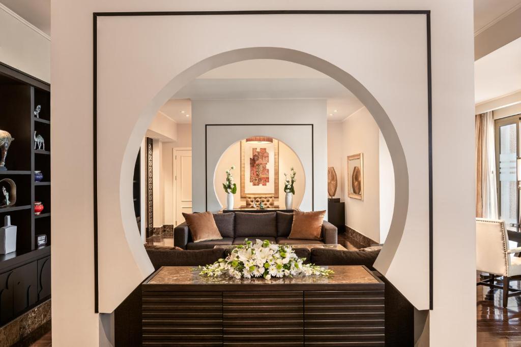 Oaks Ibn Battuta Gate Dubai的休息区