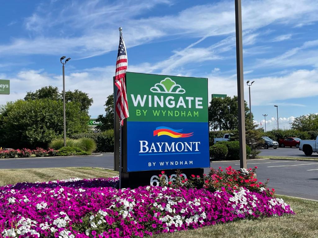 代顿Baymont by Wyndham Dayton North的维格玛镇巴蒙特的维尼维尔入口标志