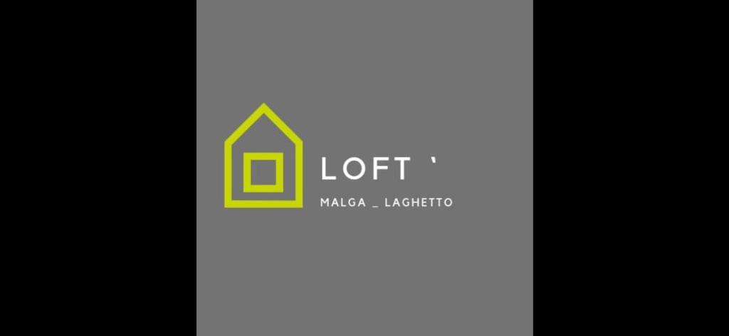 拉瓦罗内Loft Malga Laghetto的房屋房地产公司的标志