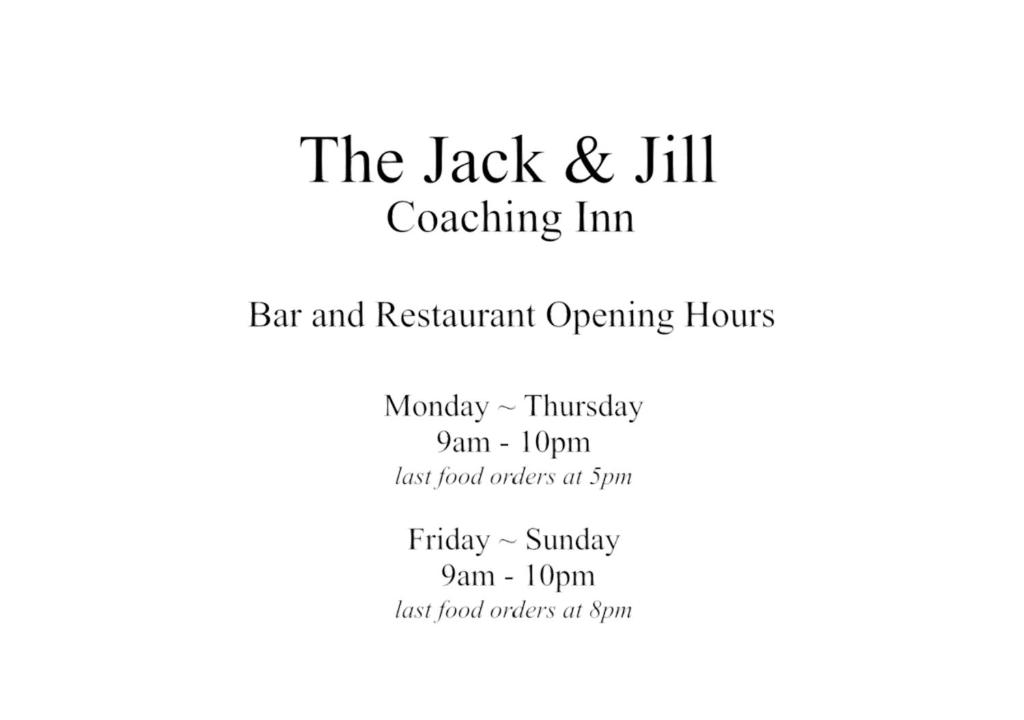 滨海索尔特本The Jack and Jill Coaching Inn的背面和三线辅导的一组文本