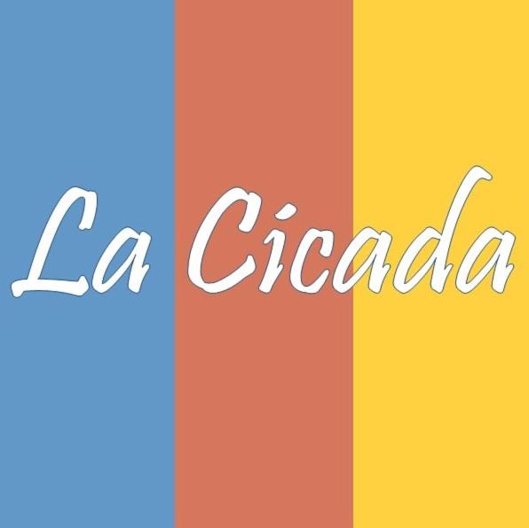 卡梅拉诺La Cicada的 ⁇ 色的“拉克里奥尔”字的结尾