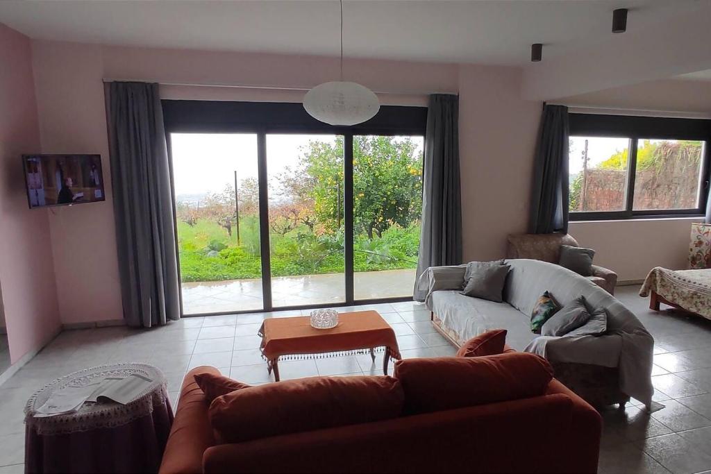 Lovely modern Studio in Romanos Patras Greece预订_Lovely modern Studio in