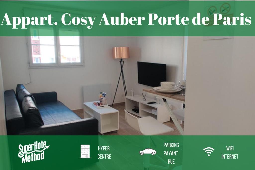 奥贝维利埃Appart Cosy Auber Porte de Paris的客厅配有沙发和桌子