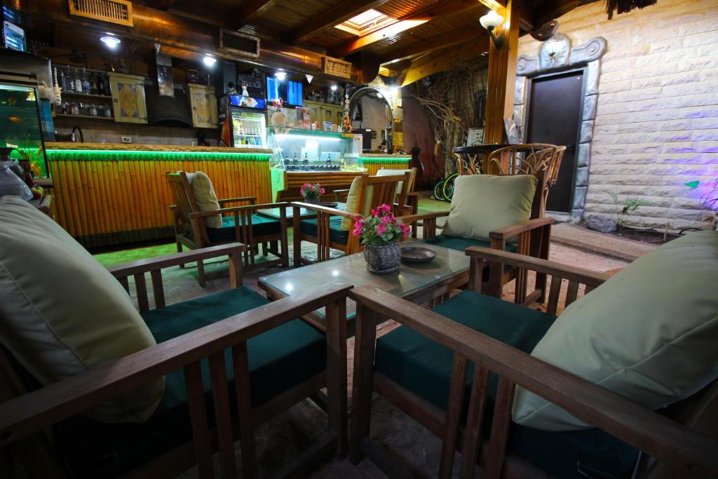 日落宾馆餐厅或其他用餐的地方