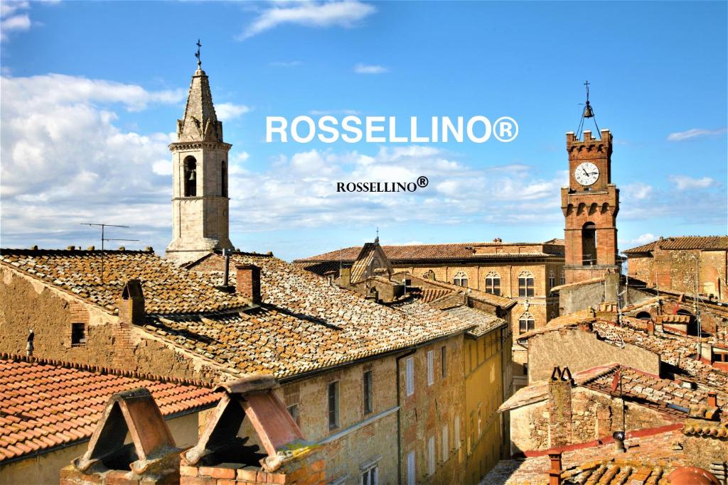 皮恩扎ROSSELLINO®的享有城市美景,设有两座塔楼和钟楼