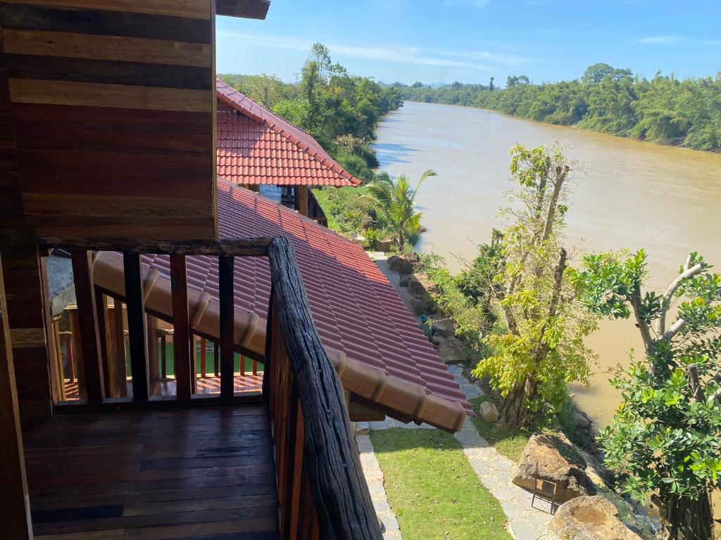 吉仙Floor river view的房屋 - 带河景阳台