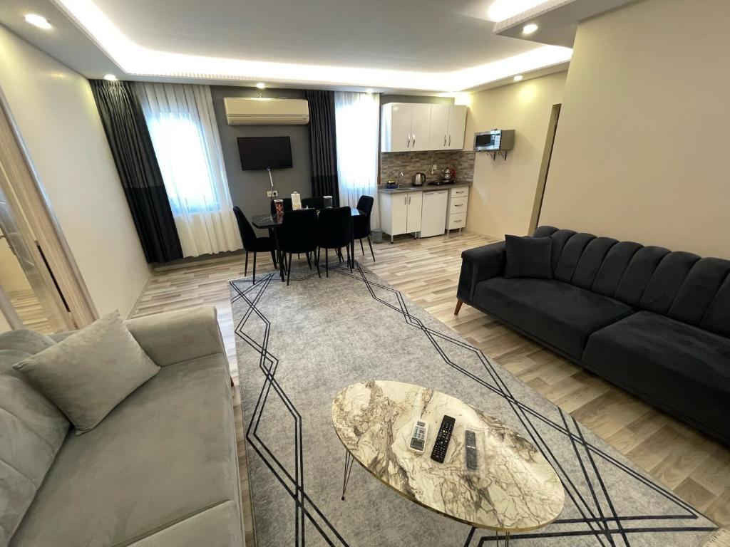 Kubbe House的厨房或小厨房