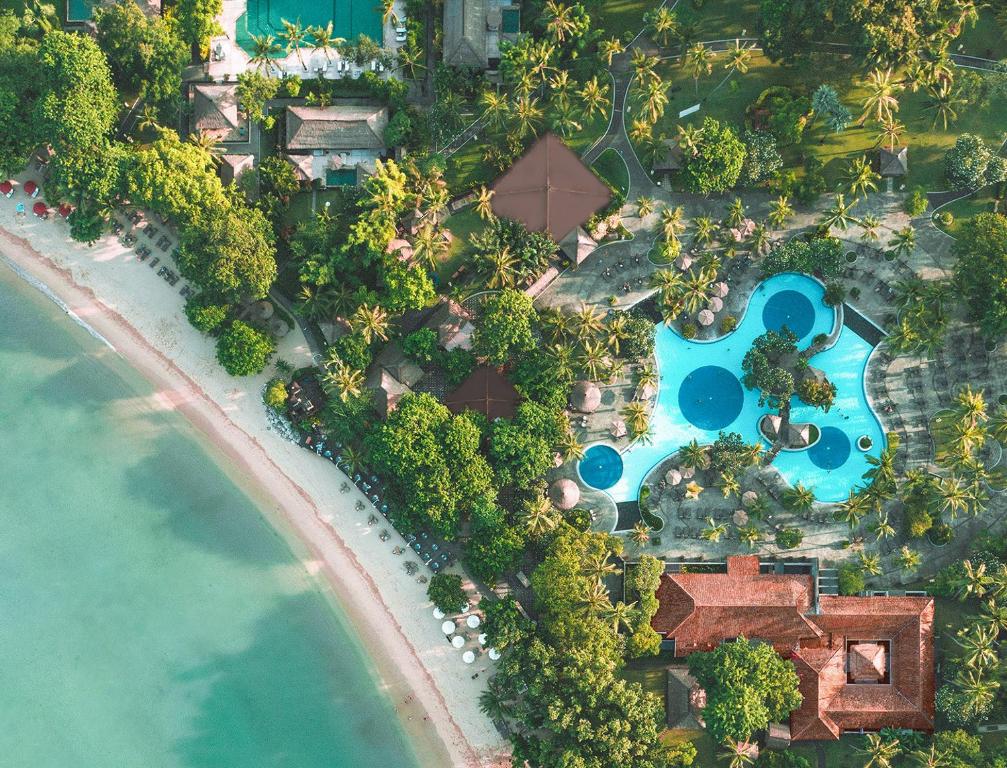 努沙杜瓦巴厘岛美利亚酒店的海洋旁度假胜地的空中景致