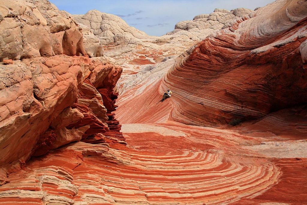 卡纳布Red Rock Hacienda的站在老虎峡谷里的人