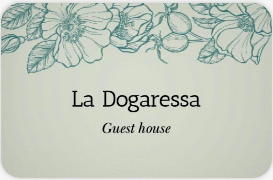 威尼斯La Dogaressa Guest House的花卉图案旅馆