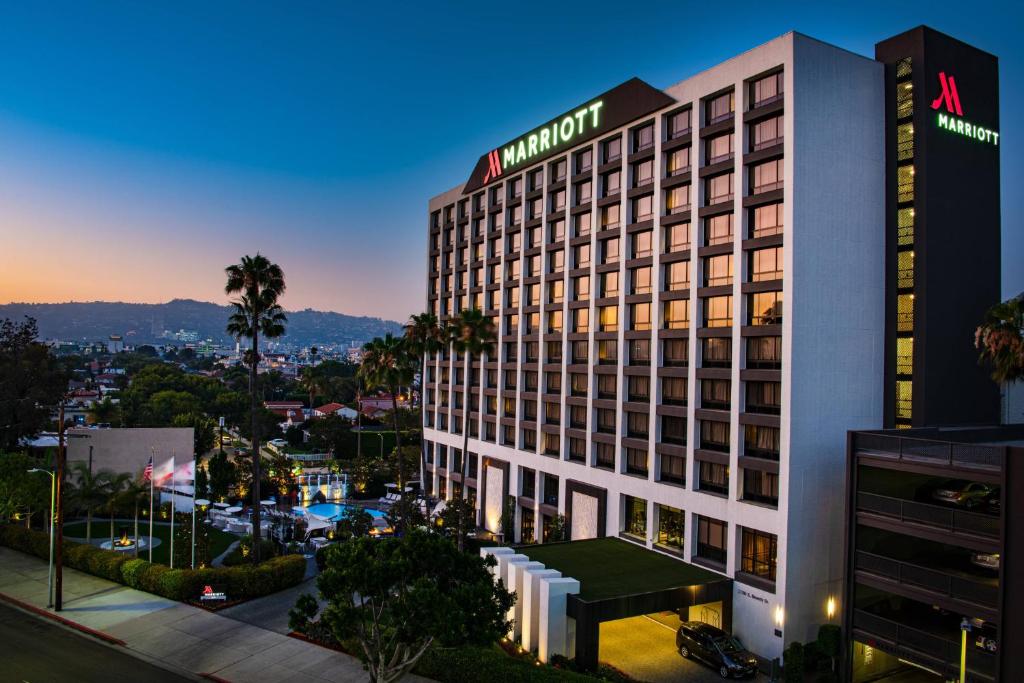 洛杉矶贝弗利山万豪酒店的拉斯维加斯的毫克酒店 ⁇ 染