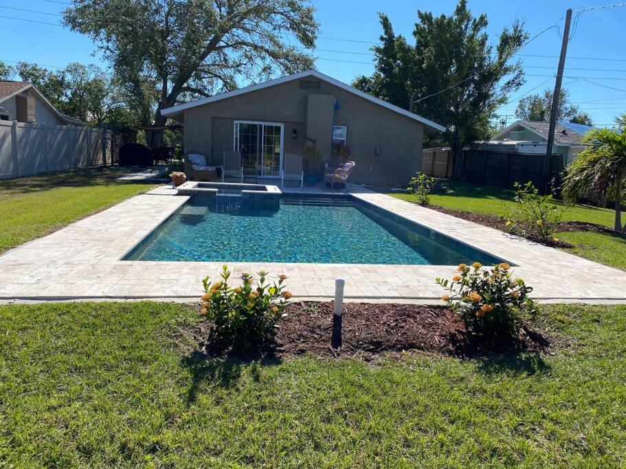 威尼斯Salt water pool house near beach for monthly rental 2023最新房价