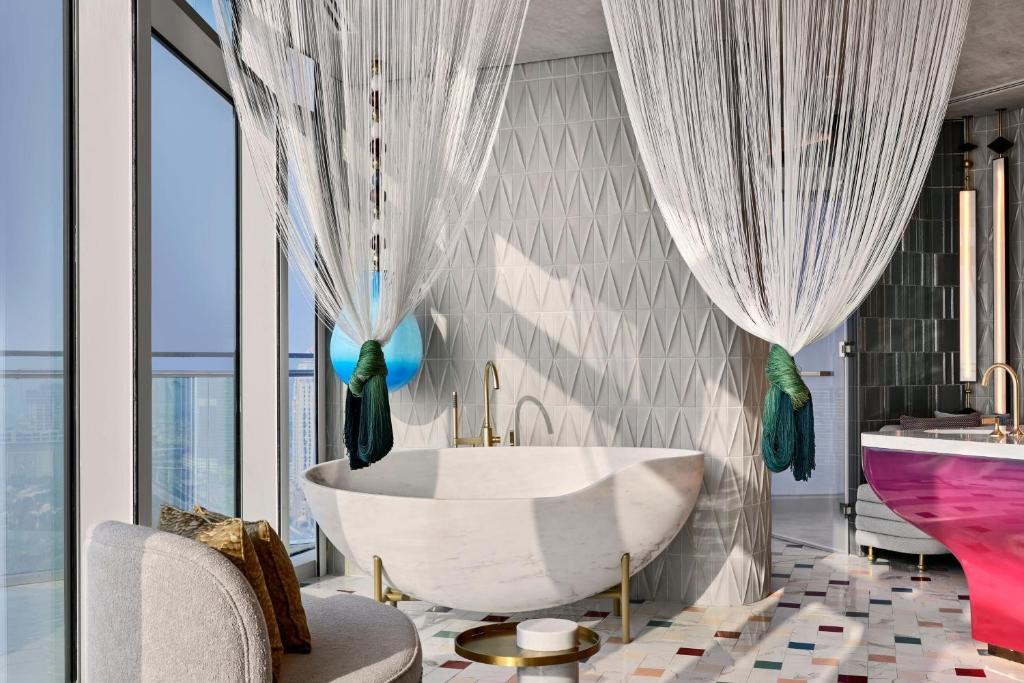 W Dubai - Mina Seyahi的休息区