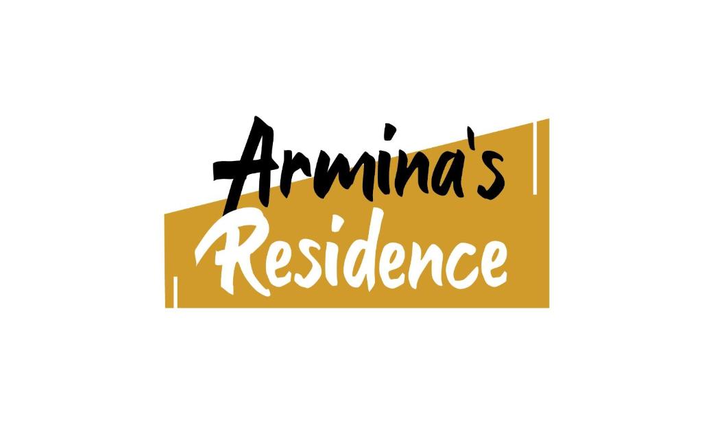 DumbrăviţaArmina's Residence的黑白字的武器弹性标志