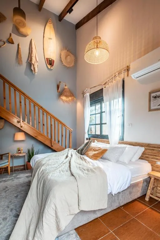 Dolphin Village - Sea Resort By Ran Hotels，位于沙韦锡安的酒店