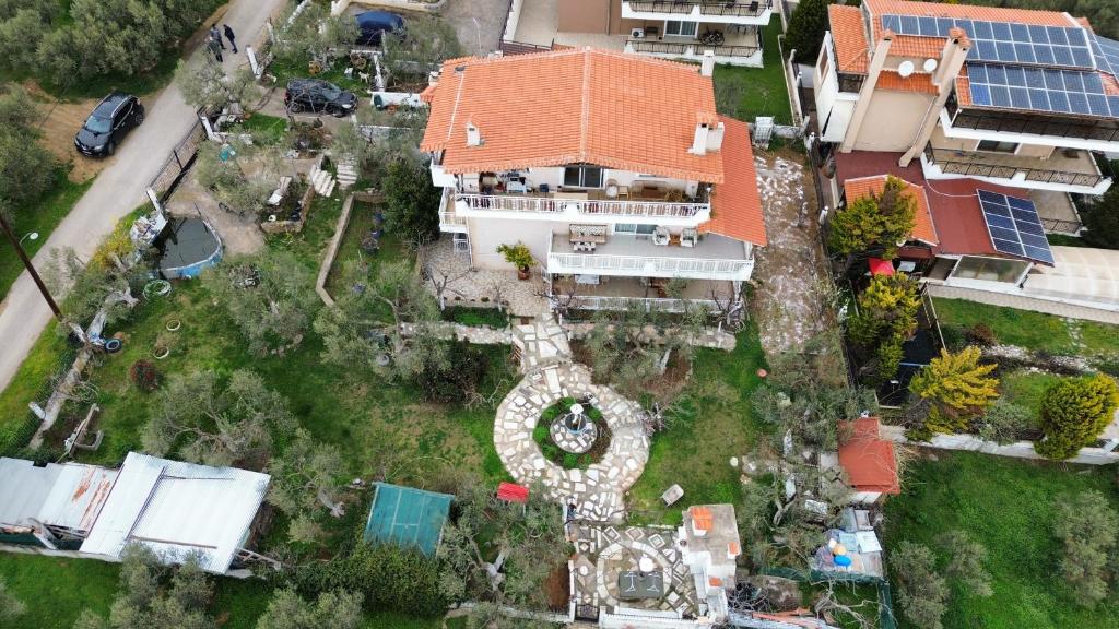 马克里BELLA-CAZA的享有带庭院的房屋的空中景致