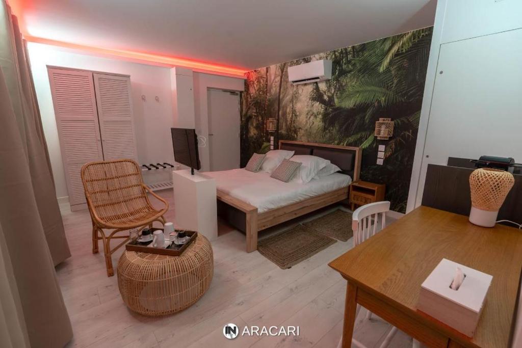 Aracari客房内的一张或多张床位
