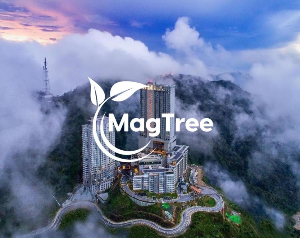 云顶高原MagTree Genting Highlands的城市顶部的火警标志的图像