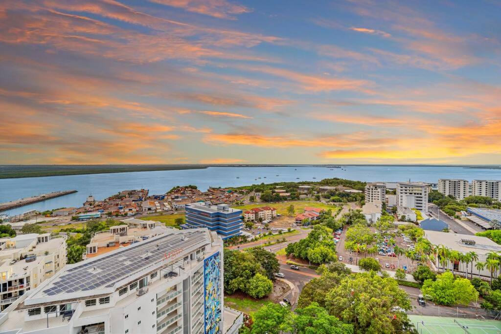 达尔文Spectacular Darwin apartment的城市的空中海景