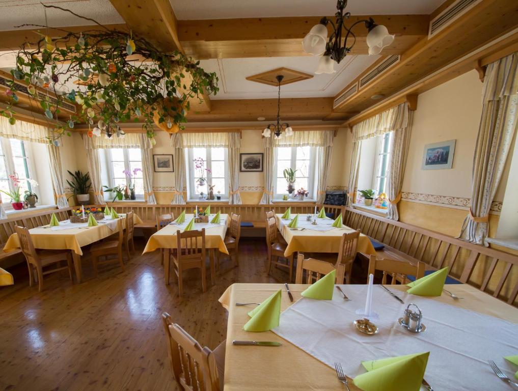 来本费德尔斯德本宾馆餐厅或其他用餐的地方