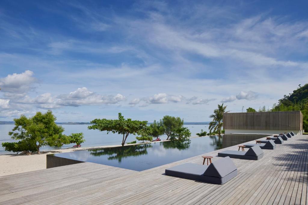 EkasInnit Lombok的海景度假酒店 - 带游泳池