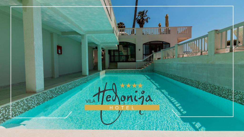 Hotel Vila Hedonija内部或周边的泳池