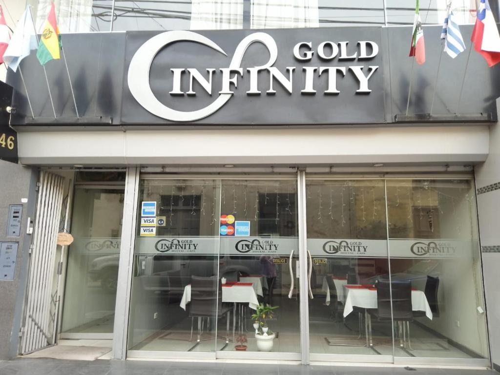 塔克纳GOLD INFINITY的冷无穷的商店前方