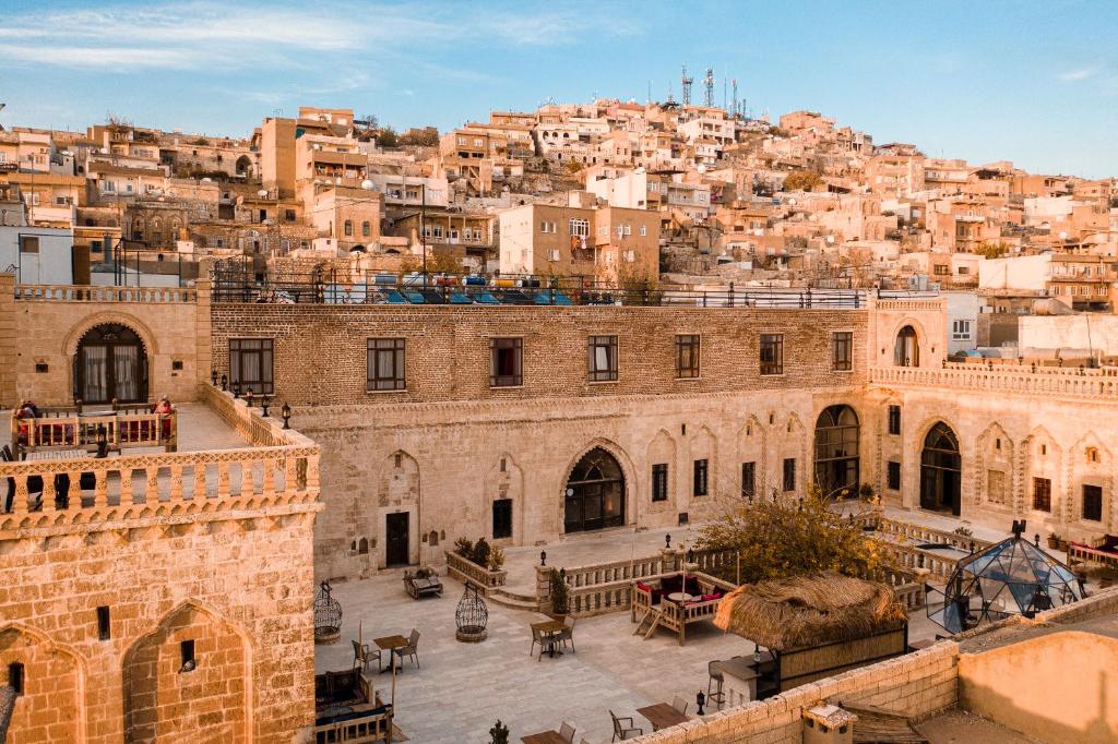 马尔丁马里丁酒店的享有Jerusalem老城区的空中景致