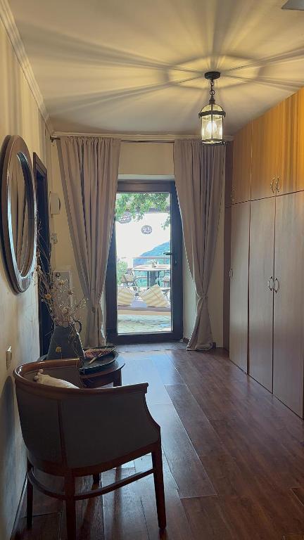 Lorantina Luxury Sea View Holiday House close to Barbati &amp; Ipsos Beach with Starlink WiFi平面图