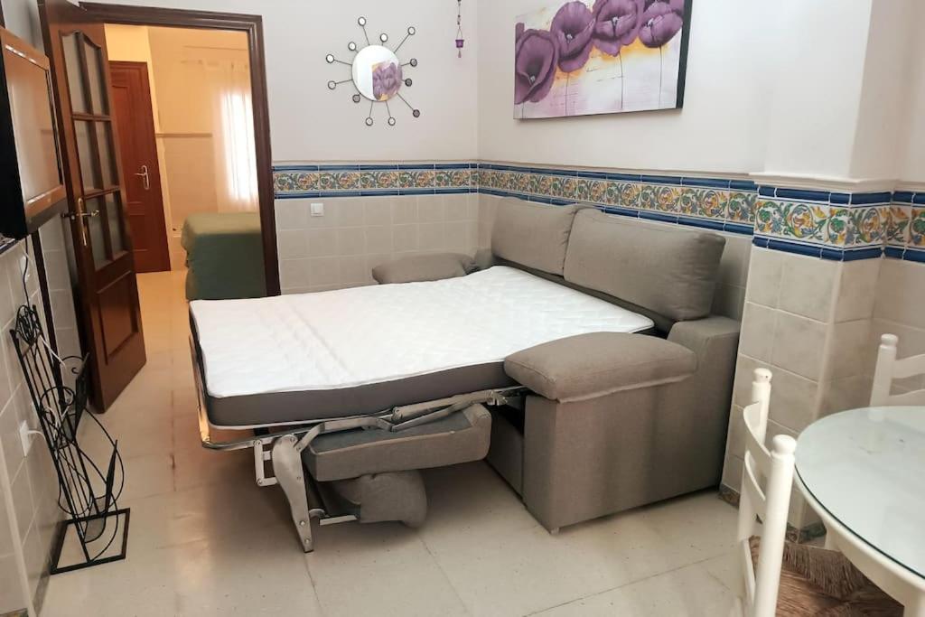 Típico y pintoresco patio de vecinos, con encanto的休息区
