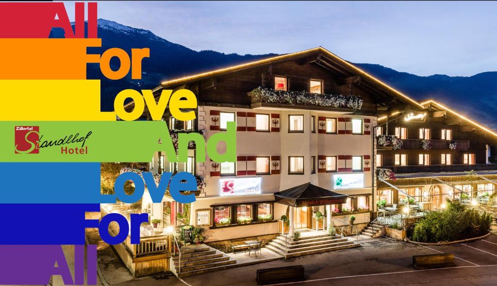 乌登斯Hotel Standlhof Zillertal的一本杂志广告,为一家旅馆刊登爱与否的字眼