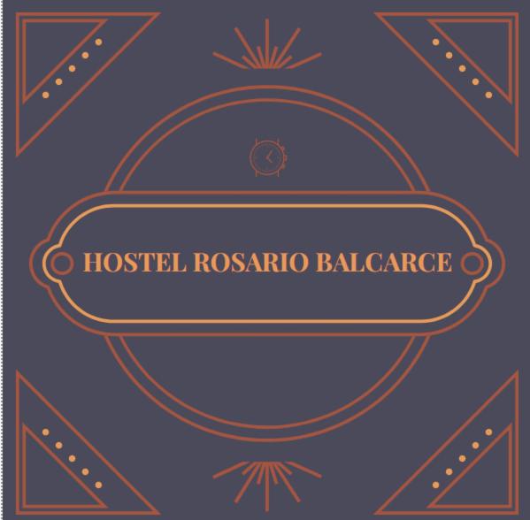 罗萨里奥Hostel Rosario Balcarce的蓝色背景的旅馆交换标签