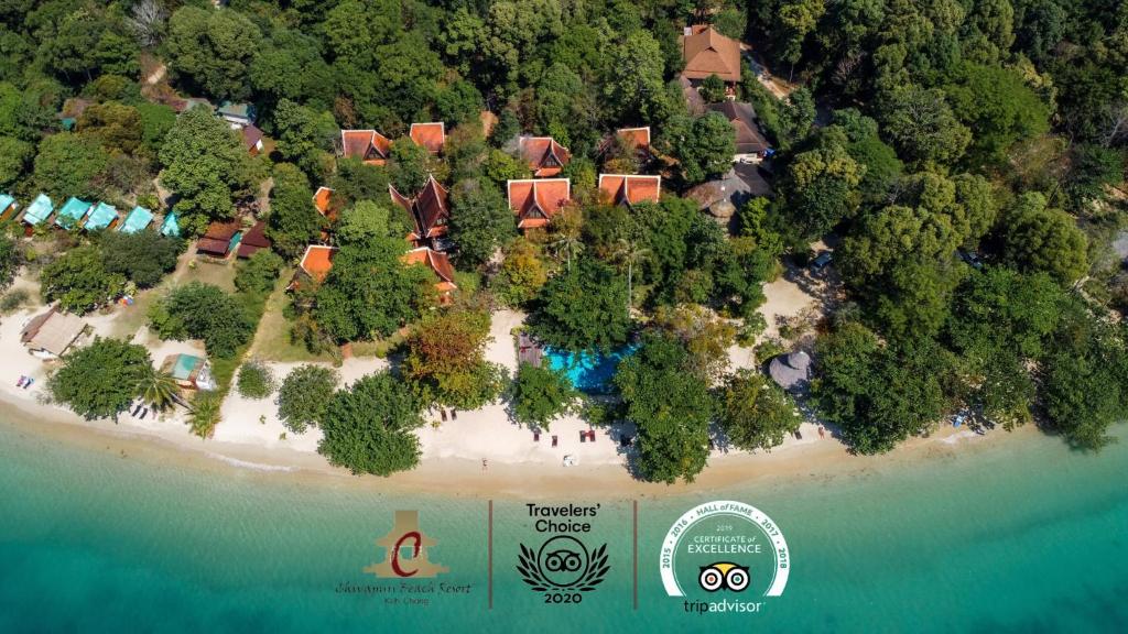 象岛奇瓦普利海滩度假酒店的热带岛屿上度假村的空中景观