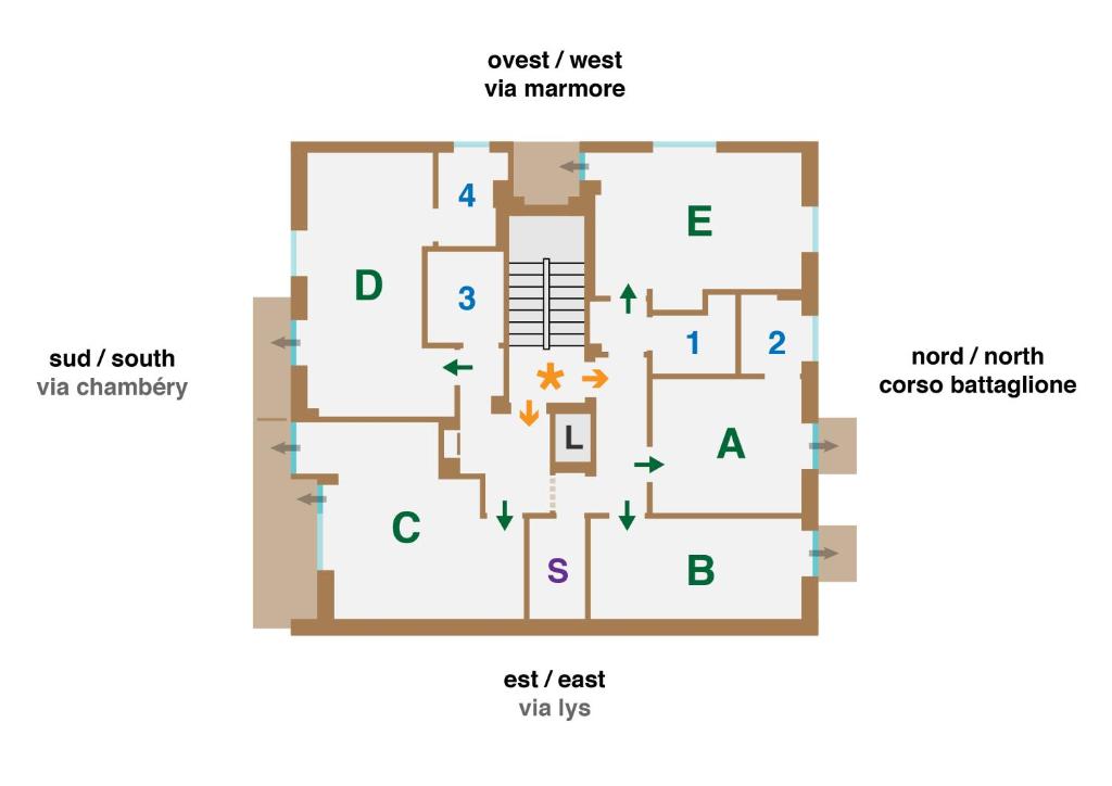 奥斯塔Up to 3 people - B Room shared bathroom - MyAostaProject Rentals的建筑的平面图