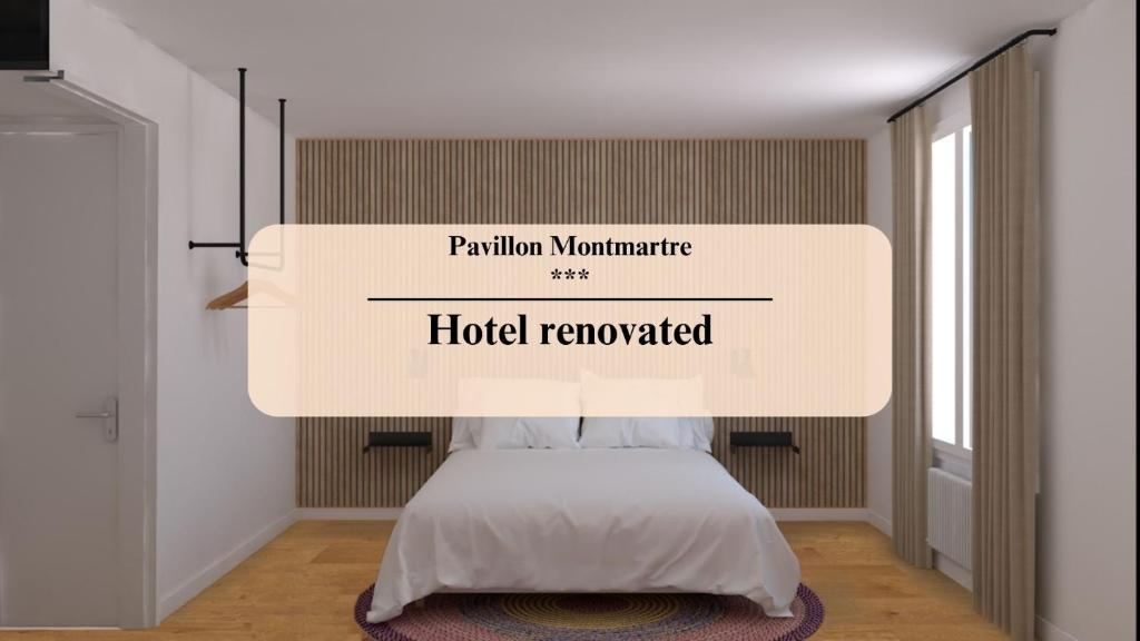 巴黎帕维侬蒙马特尔酒店的一间装饰一新的蒙特里尔酒店客房的一张床位,上面有阅读聚会的标志