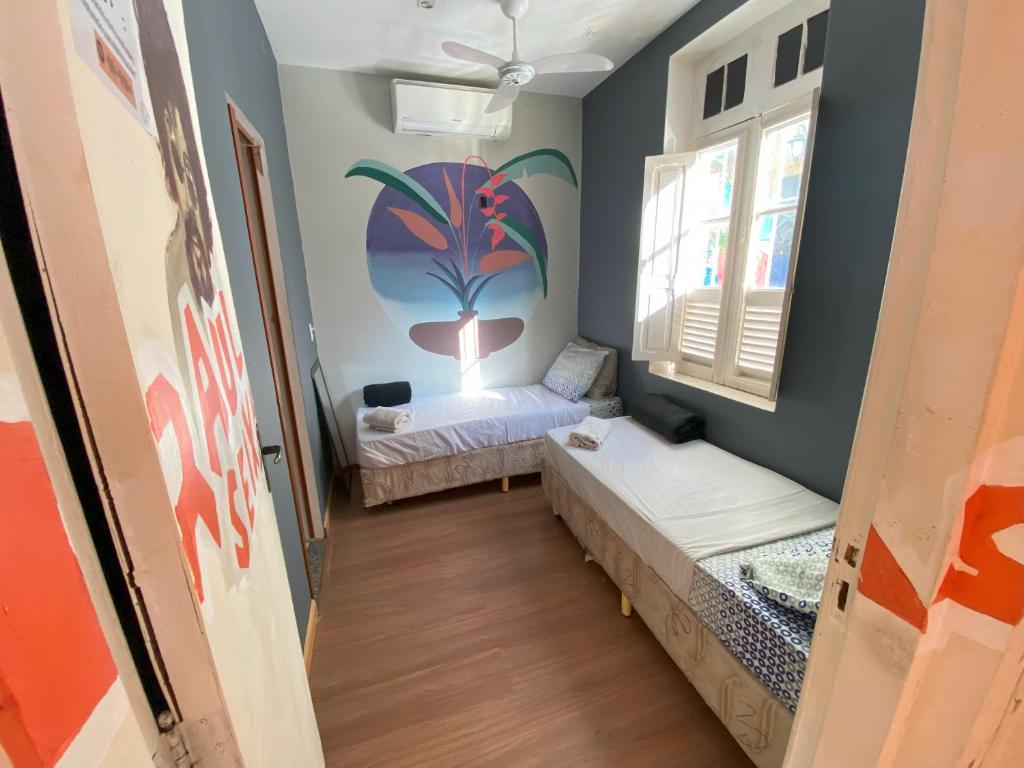 Aurora Hostel Rio客房内的一张或多张床位