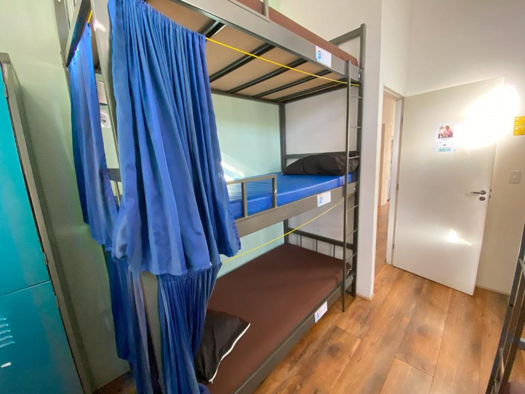Aurora Hostel Rio客房内的一张或多张床位