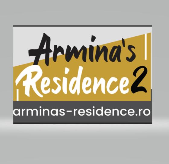DumbrăviţaArmina's Residence 2的读取阿曼尼亚斯的标志,居住着两只动物