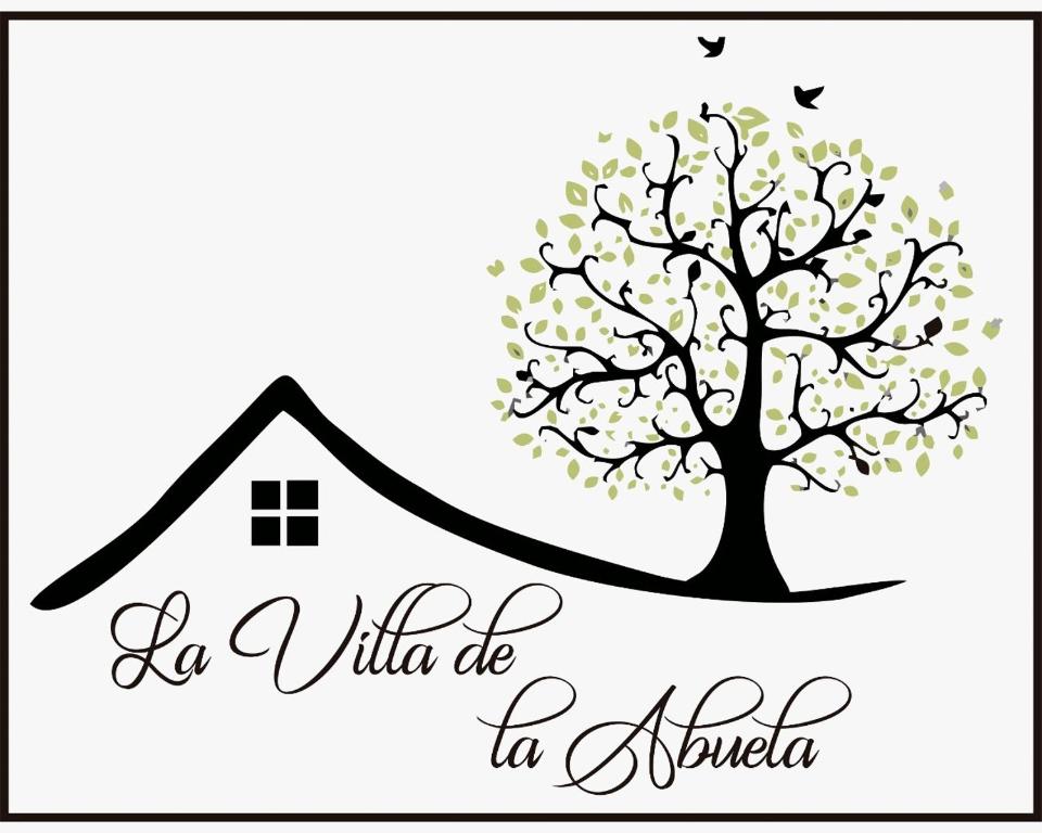 圣克里斯托瓦尔-德拉斯卡萨斯LA VILLA DE LA ABUELA的一座房子和一棵树,上面写着贝拉贝拉的字眼,是金发碧眼